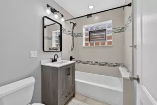 3953 N Oleander Ave, Chicago, IL 60634 - Photo 13