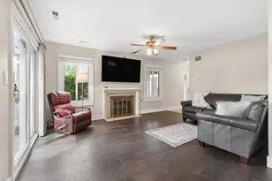 7605 Bristol Ct, Woodridge, IL 60517 - Photo 9