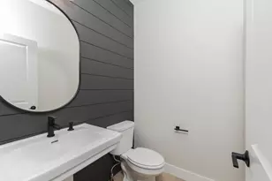 5108 Castlebar Dr, Bloomington, IL 61705 - Photo 15