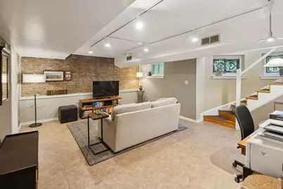 542 W Brompton Avenue #1N, Chicago, IL 60657 - Photo 11