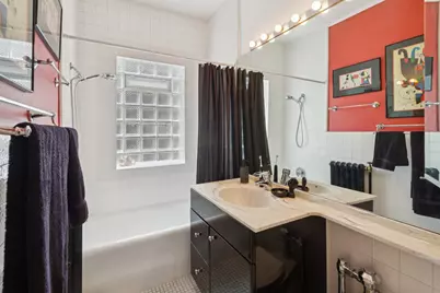 542 W Brompton Avenue #1N, Chicago, IL 60657 - Photo 9