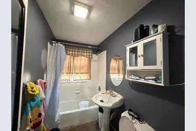 205 Caddy Avenue, Carpentersville, IL 60110 - Photo 7