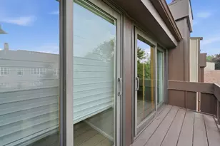221 Cascade Dr, Indian Head Park, IL 60525 - Photo 23