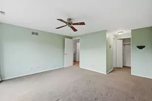 221 Cascade Dr, Indian Head Park, IL 60525 - Photo 15