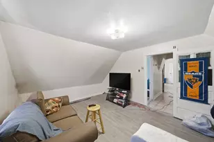 2627 W Montgomery Ave, Chicago, IL 60632 - Photo 11