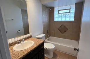 391 Madison, Calumet City, IL 60409 - Photo 7