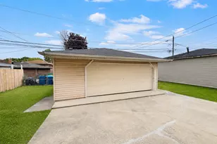 391 Madison, Calumet City, IL 60409 - Photo 29