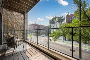 2104 W Belmont Ave, Chicago, IL 60618 - Photo 11