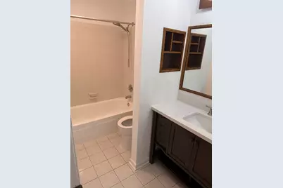 [Address not provided], Willowbrook, IL 60527 - Photo 9