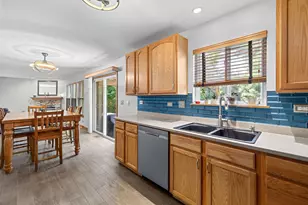 818 Willow St, Kirkland, IL 60146 - Photo 9