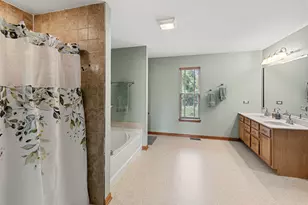 818 Willow St, Kirkland, IL 60146 - Photo 15