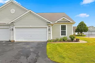 13500 Yellow Pine Dr, Huntley, IL 60142 - Photo 3