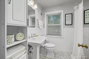 2921 W Birchwood Ave, Chicago, IL 60645 - Photo 23