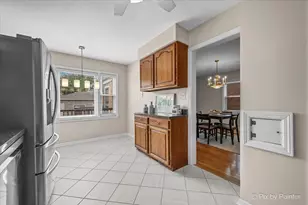 2921 W Birchwood Ave, Chicago, IL 60645 - Photo 17