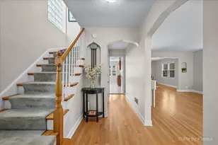 2921 W Birchwood Ave, Chicago, IL 60645 - Photo 5