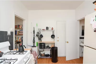 1933 W Crystal Street #2A, Chicago, IL 60622 - Photo 5
