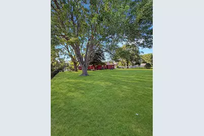 829 Sutton Place, Freeport, IL 61032 - Photo 43