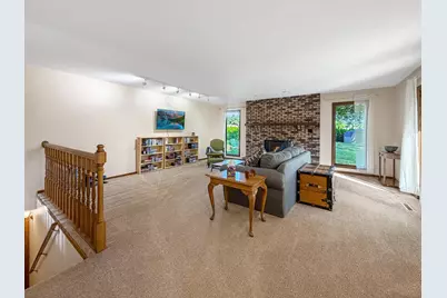 829 Sutton Place, Freeport, IL 61032 - Photo 17