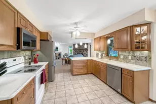 829 Sutton Pl, Freeport, IL 61032 - Photo 11