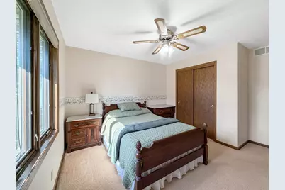 829 Sutton Place, Freeport, IL 61032 - Photo 25
