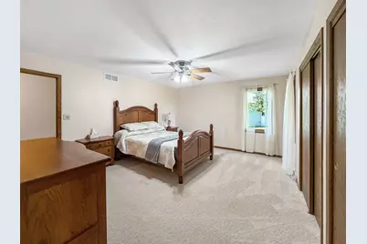 829 Sutton Place, Freeport, IL 61032 - Photo 19