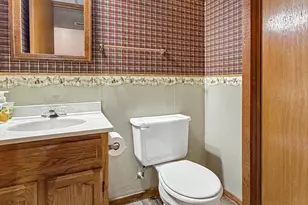 829 Sutton Pl, Freeport, IL 61032 - Photo 37
