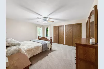 829 Sutton Place, Freeport, IL 61032 - Photo 23