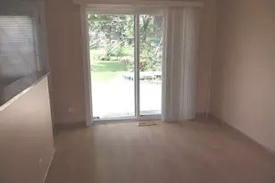 182 Roxbury Ln, Des Plaines, IL 60018 - Photo 7
