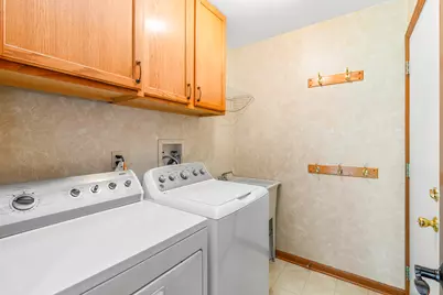 997 S Hampton Court, Aurora, IL 60506 - Photo 25