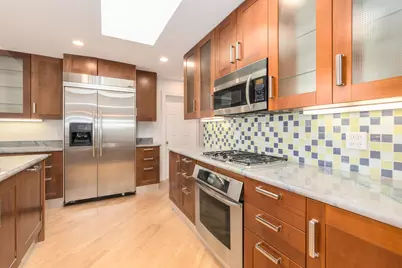 924 Brookline Lane, Park Ridge, IL 60068 - Photo 9
