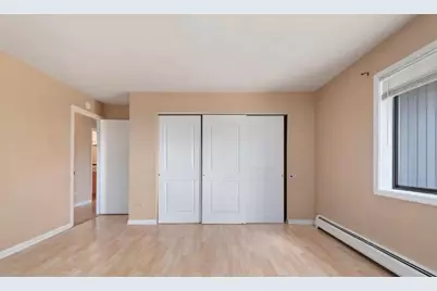 238 E Bailey Road #J, Naperville, IL 60565 - Photo 5