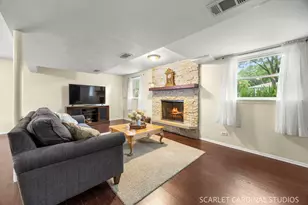 1881 Cambridge Ln, Wheaton, IL 60189 - Photo 15