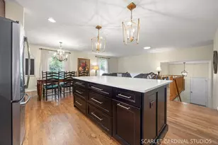 1881 Cambridge Ln, Wheaton, IL 60189 - Photo 7