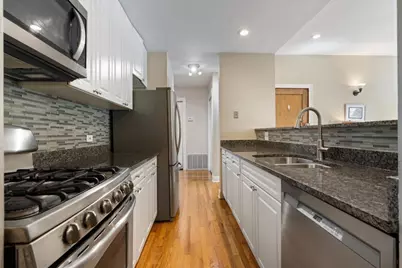 7510 N Greenview Avenue #3, Chicago, IL 60626 - Photo 9