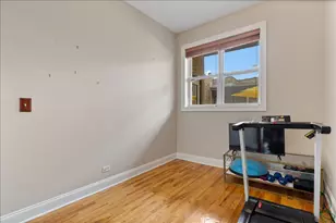 7510 N Greenview Ave, Chicago, IL 60626 - Photo 15