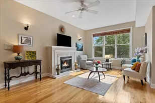 7510 N Greenview Ave, Chicago, IL 60626 - Photo 3