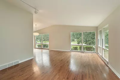 9255 Springfield Avenue, Evanston, IL 60203 - Photo 5