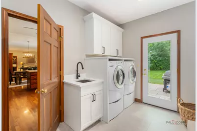 2145 Kenton Lane, Libertyville, IL 60048 - Photo 15