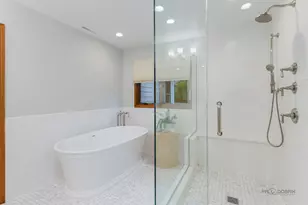 2145 Kenton Ln, Libertyville, IL 60048 - Photo 29