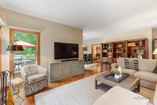 2145 Kenton Ln, Libertyville, IL 60048 - Photo 19