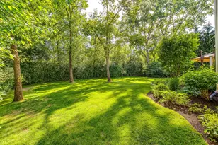 2145 Kenton Ln, Libertyville, IL 60048 - Photo 49
