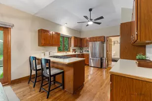 2145 Kenton Ln, Libertyville, IL 60048 - Photo 11
