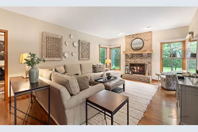 2145 Kenton Lane, Libertyville, IL 60048 - Photo 17