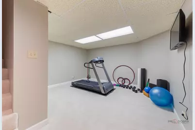 2145 Kenton Lane, Libertyville, IL 60048 - Photo 37
