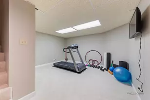 2145 Kenton Ln, Libertyville, IL 60048 - Photo 37