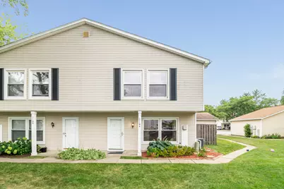 1184 E Candlenut Lane #1184, Palatine, IL 60074 - Photo 1