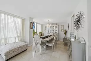 601 E 32nd St, Chicago, IL 60616 - Photo 7