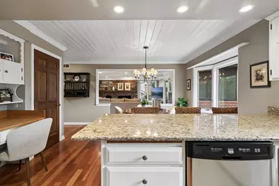612 Paddock Lane, Libertyville, IL 60048 - Photo 7