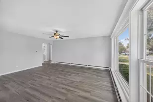 9316 S Harding Ave, Evergreen Park, IL 60805 - Photo 5
