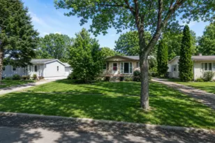1108 S 10th Ave, Saint Charles, IL 60174 - Photo 1